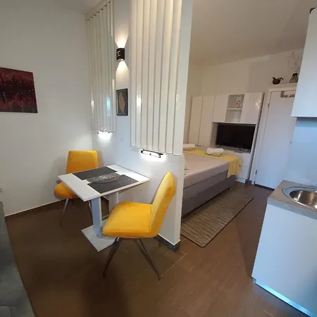 With Pool Accommodatie bij particulieren *