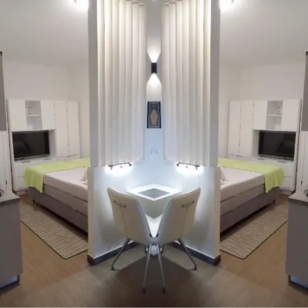 Accommodatie bij particulieren With Pool *
