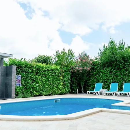 With Pool Accommodatie bij particulieren *